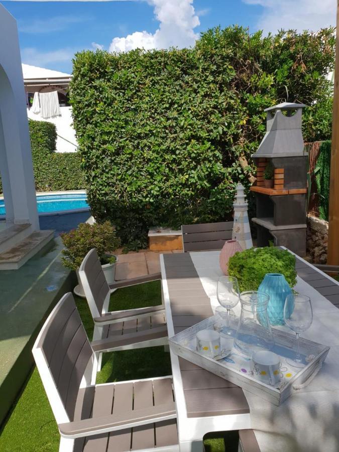 Apartamentos Delfines Cala Blanca  Dış mekan fotoğraf